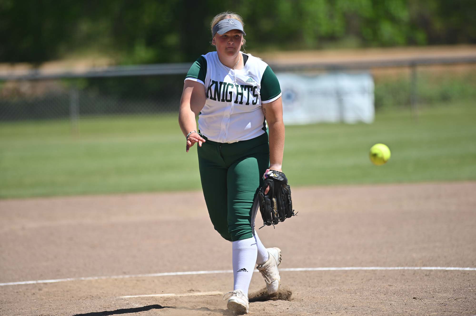 KNIGHTS SWEPT ON ROAD BY FEATHER RIVER COLLEGE
